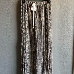 ❌SOLD❌Boho maxi skirt